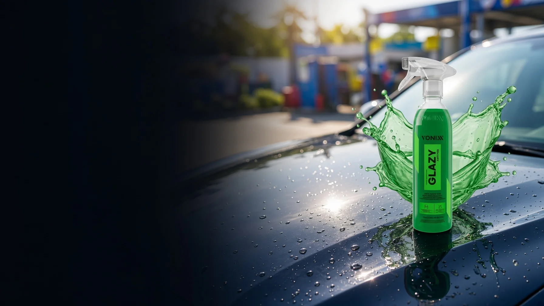 Glazy Anti-Fog sobre o capô de um carro escuro com o para-brisa limpo